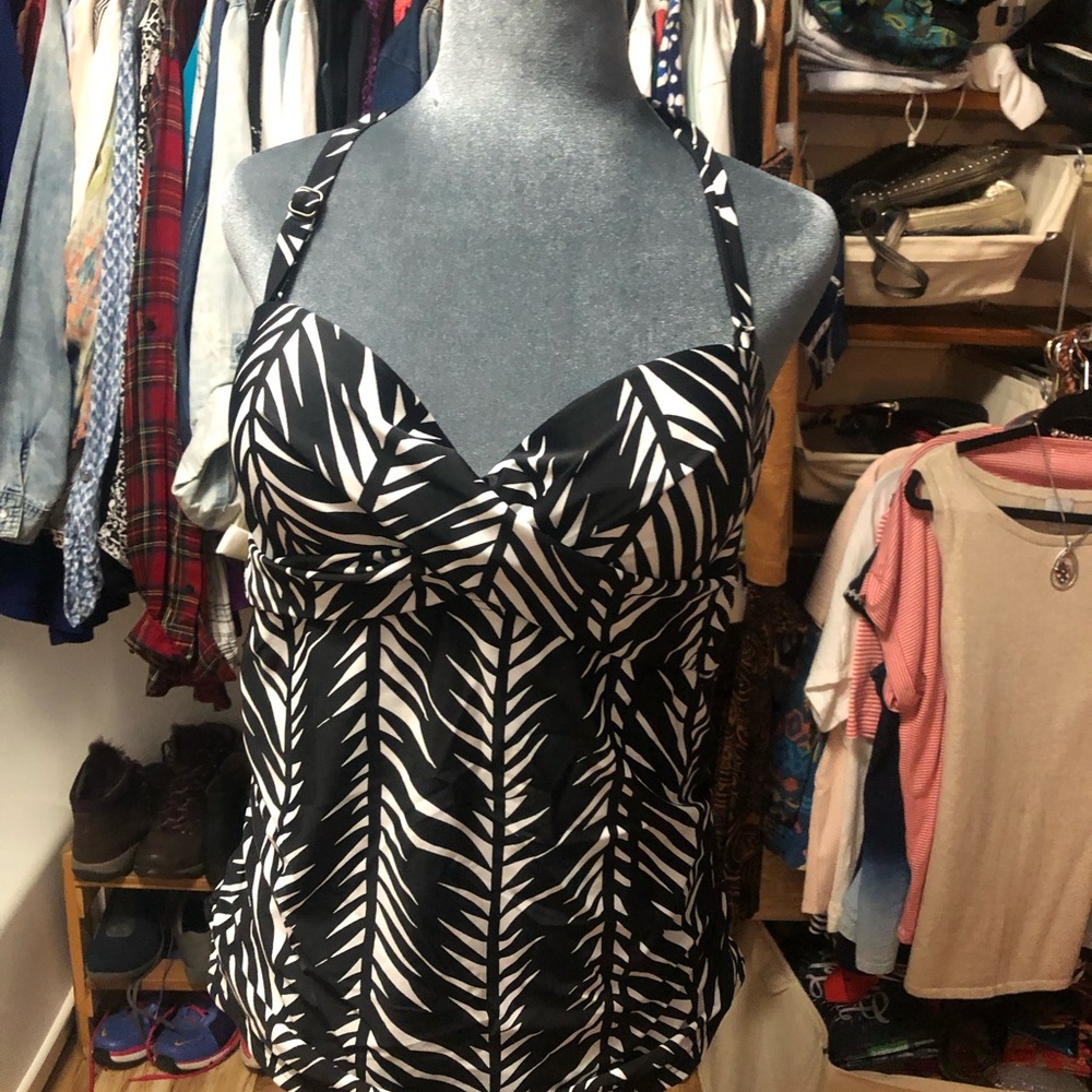 Island Escape Tankini